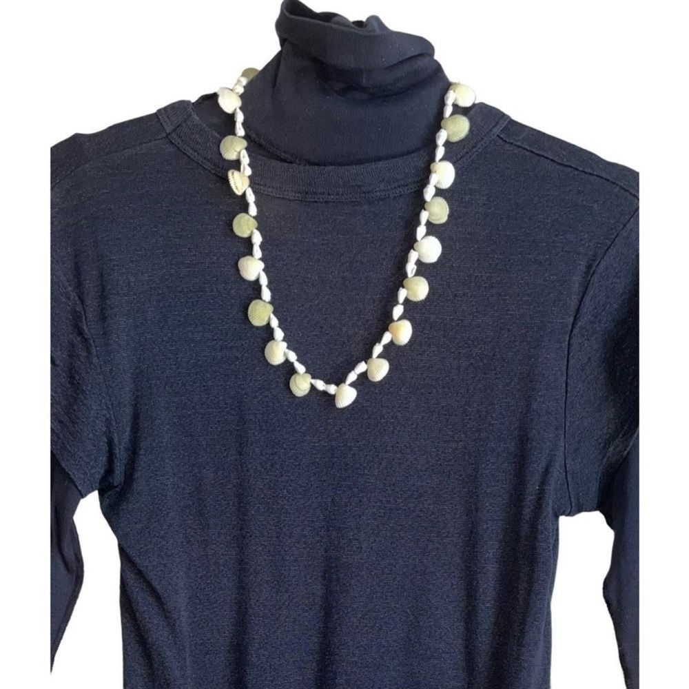Maui Shell Island Necklace - Picture 9 of 11